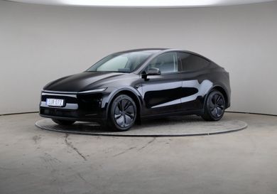Tesla Model Y, 2026