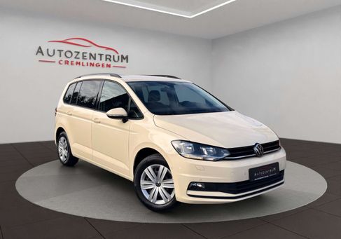 Volkswagen Touran, 2023 3