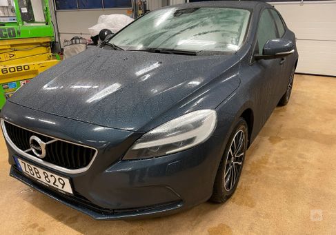 Volvo V40, 2018