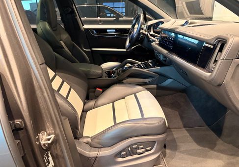 Porsche Cayenne, 2024 3