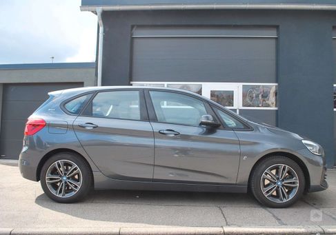 BMW 225, 2018