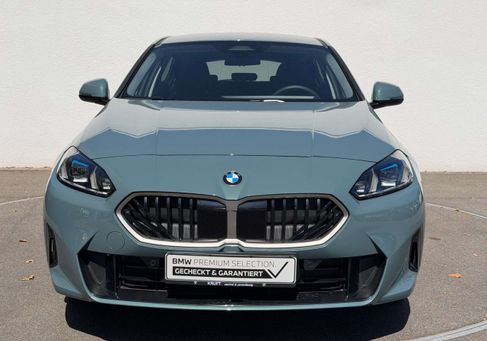 BMW 120, 2025