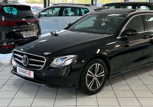 Mercedes-Benz E 300, 2020 3