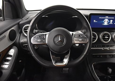 Mercedes-Benz GLC 300, 2022