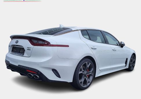 Kia Stinger, 2017