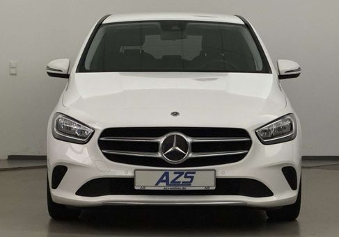 Mercedes-Benz B 180, 2021