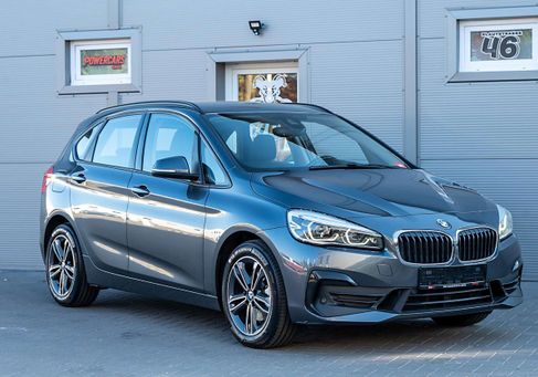 BMW 220, 2019 3