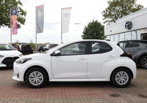 Toyota Yaris, 2025 3