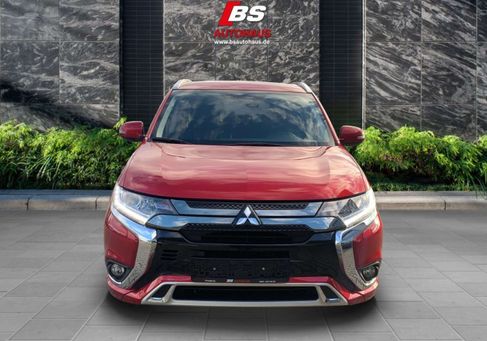 Mitsubishi Outlander, 2021