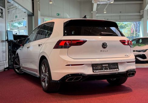 Volkswagen Golf, 2024 2