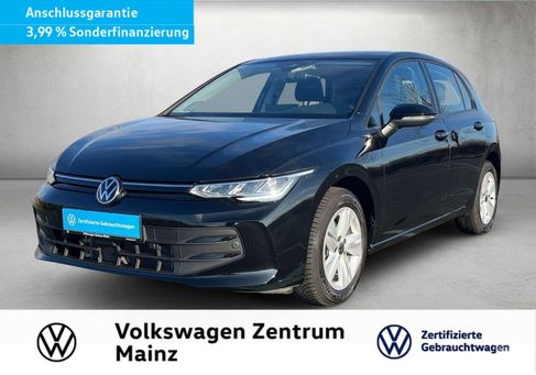 Volkswagen Golf, 2024