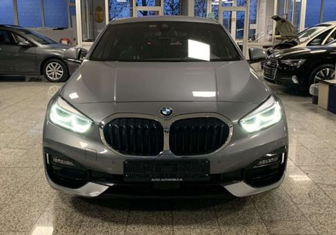 BMW 120, 2023
