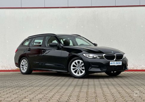 BMW 318, 2022