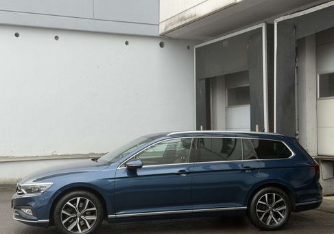Volkswagen Passat, 2022
