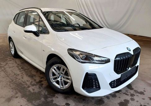 BMW 220, 2025 2