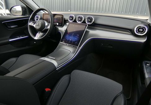 Mercedes-Benz C 200, 2023