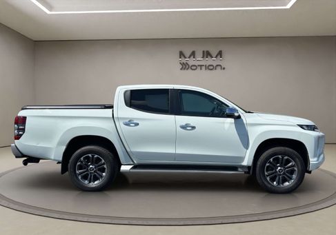Mitsubishi L200, 2022