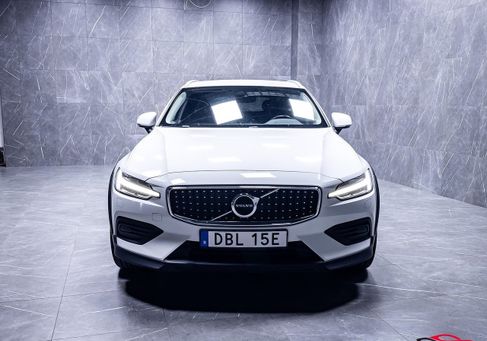 Volvo V60 Cross Country, 2020