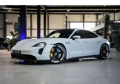 Porsche Taycan, 2020