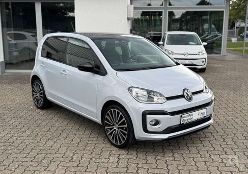 Volkswagen up!, 2017