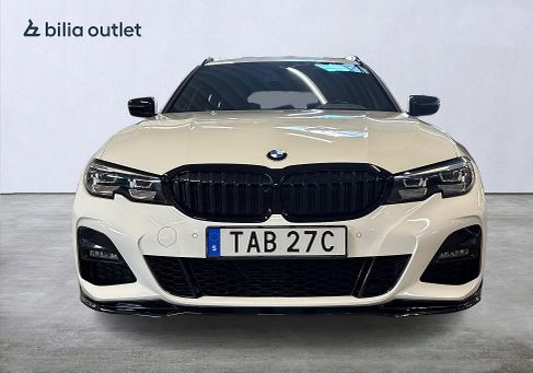 BMW 330, 2021