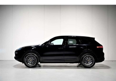 Porsche Cayenne, 2020