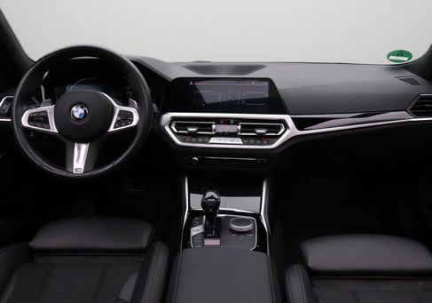 BMW 318, 2020