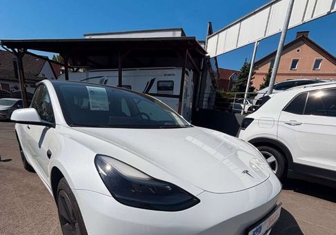 Tesla Model 3, 2022 3