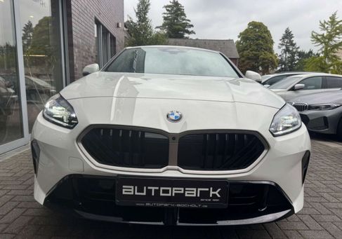 BMW 120, 2025