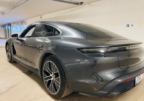 Porsche Taycan, 2020