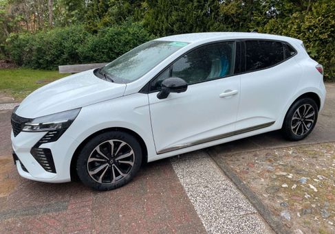Renault Clio, 2025