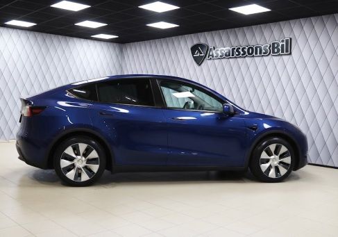 Tesla Model Y, 2023 3