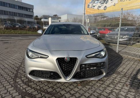 Alfa Romeo Giulia, 2017