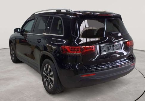 Mercedes-Benz GLB 200, 2023