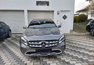 Mercedes-Benz GLA 180, 2020