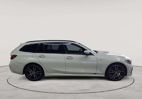 BMW 320, 2021 3