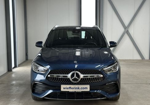 Mercedes-Benz GLA 250, 2022