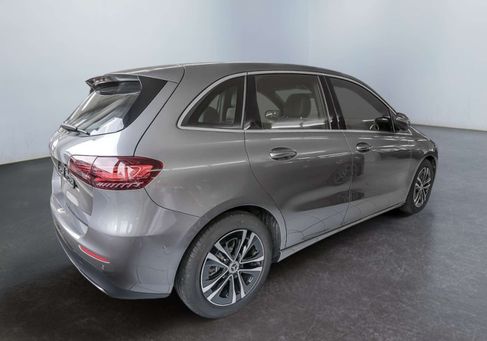 Mercedes-Benz B 200, 2024