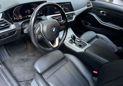BMW 320, 2022
