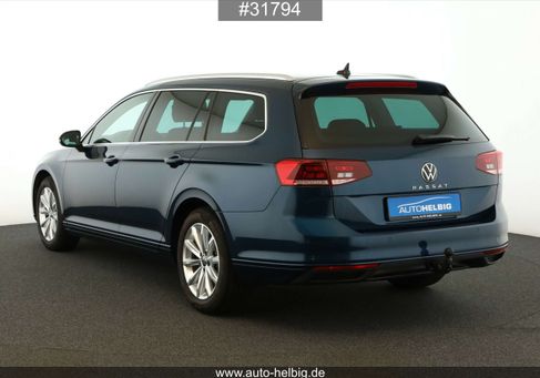 Volkswagen Passat Variant, 2023 3