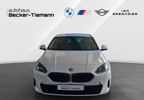 BMW 120, 2025