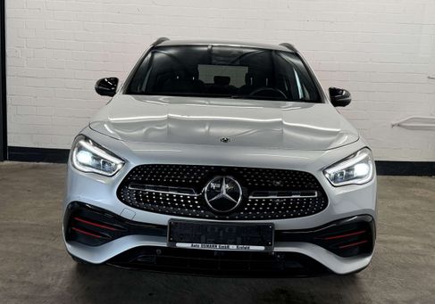 Mercedes-Benz GLA 200, 2020 3