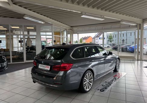 BMW 330, 2018