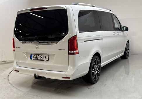 Mercedes-Benz V 300, 2024 3