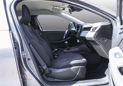 Renault Clio, 2023 3
