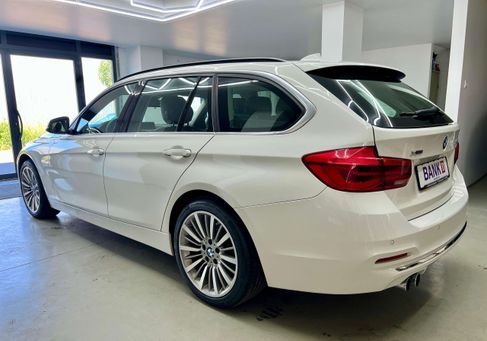 BMW 330, 2018