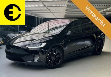 Tesla Model X, 2017
