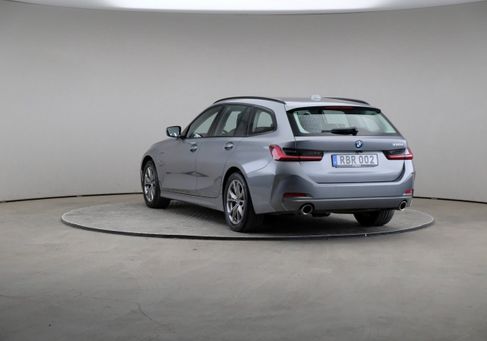 BMW 330, 2023 2