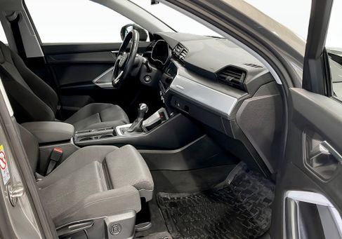 Audi Q3, 2021