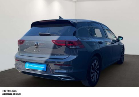Volkswagen Golf, 2023